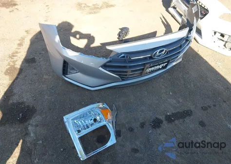 2015 Ford F-250 Xlt z USA, uszkodzony, nr VIN 1FT7X2B64FEC77334